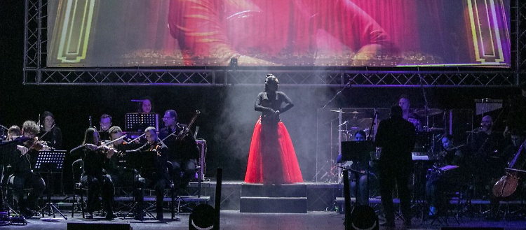 QUEEN AT THE OPERA TORNA AL PONCHIELLI