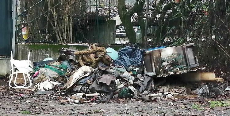 Operazione «sponde pulite», via anche i rifiuti speciali