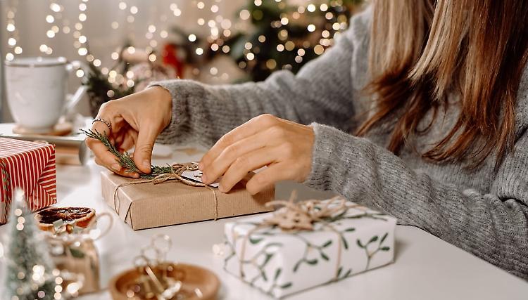 Natale: un italiano su due pronto a riciclare i regali ricevuti