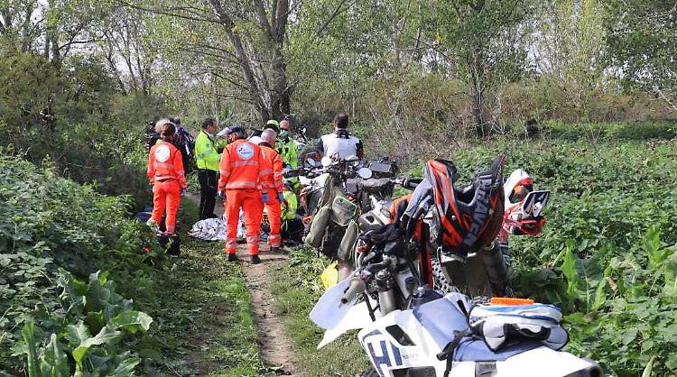 Moto ferisce un cane, l’ira del proprietario