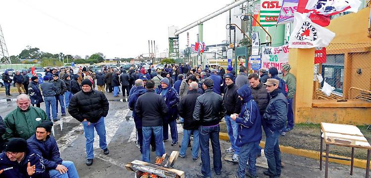 Cassa integrazione da paura: «Le ore quasi raddoppiate» 