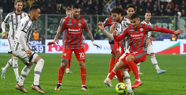 Cremonese: centrocampo ai minimi termini, è emergenza