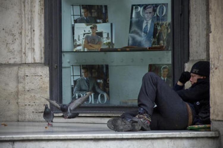 In Italia quasi due milioni di famiglie in povertà assoluta