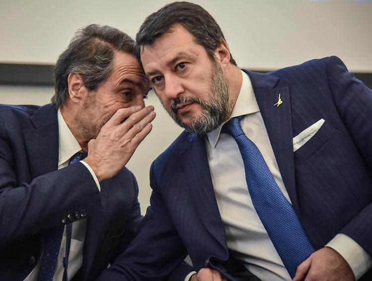 Arrivano i big, il primo è Salvini