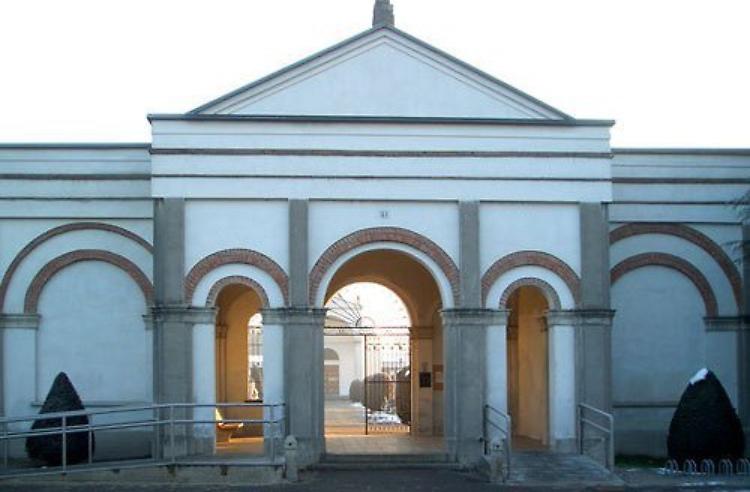 Cimitero: via l'amianto, 5 giorni di chiusura per i lavori