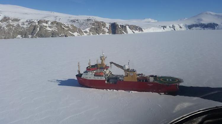 Rompighiaccio italiana arriva in un punto mai raggiunto in Antartide