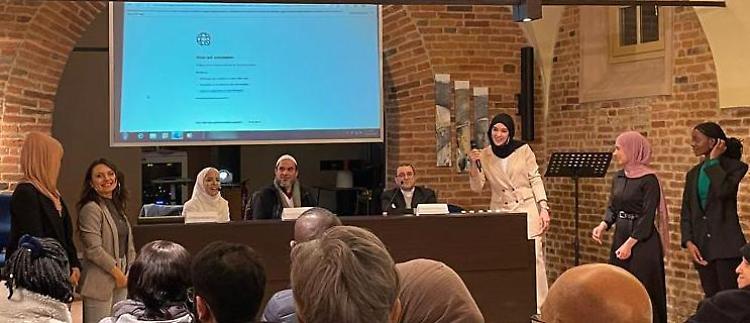 Dall’imam spiragli di dialogo: «Il velo solo se libere»