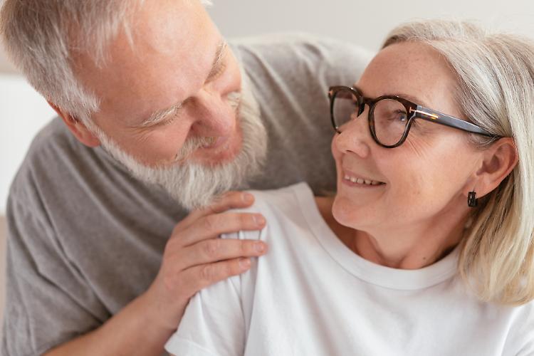 Over 65 e sorriso: solo il 19% può permettersi una protesi dentaria