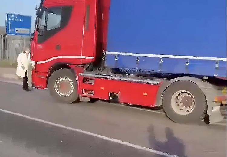 Furto del borsello al supermercato, individuato e denunciato camionista