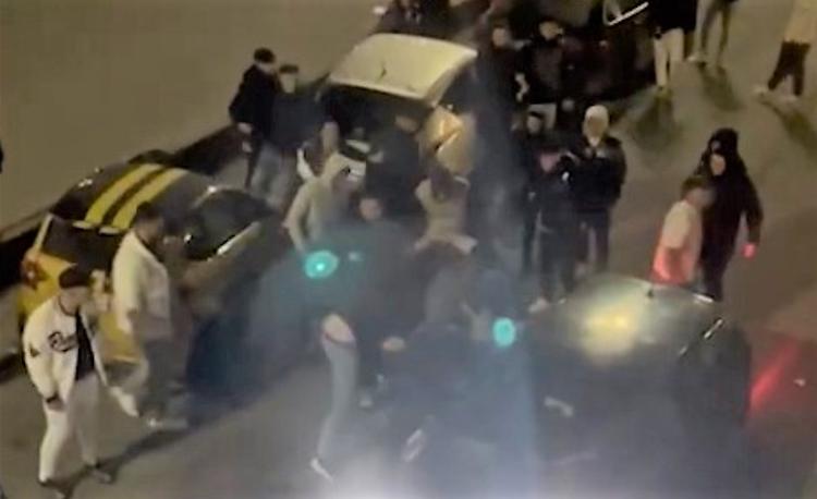 Dopo la violenta lite fuori dalla discoteca, indagini dell'Arma