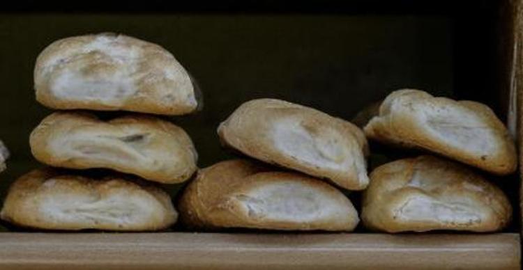 Ad un anno dalla guerra impennano prezzi di pane e pasta