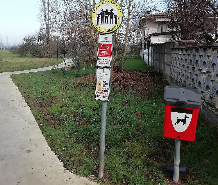 Cani con padroni incivili: la campagna anti degrado funziona