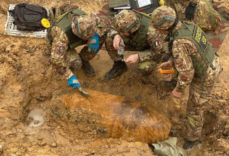 Operazione disinnesco bomba, 'zona rossa' Avezzano evacuata