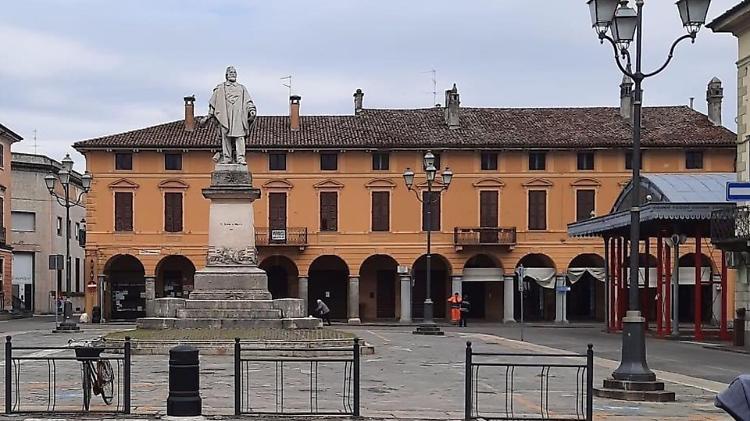 Nuova piazza, partenza azzoppata: slittato il via ai lavori 