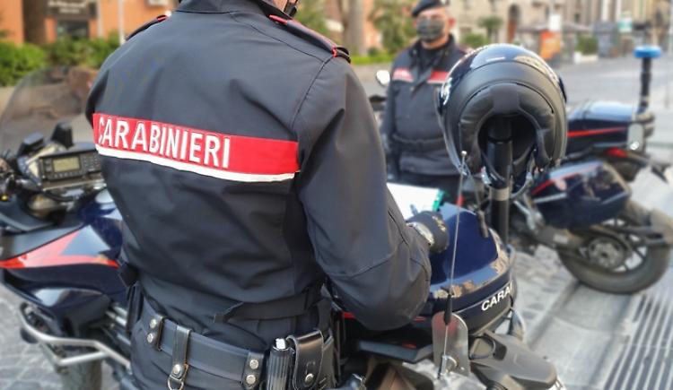 Guida il motorino ubriaco: denuncia, ritiro della patente e sequestro del mezzo