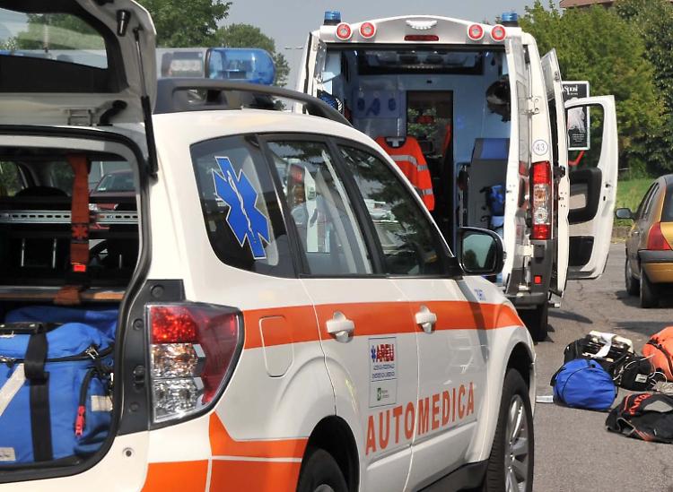 Malore fatale in via Piccinardi, nulla da fare per una pensionata di 75 anni 