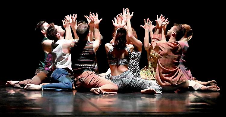 #DIRITTODICRITICA: «MM Contemporary Dance Company», le recensioni degli studenti