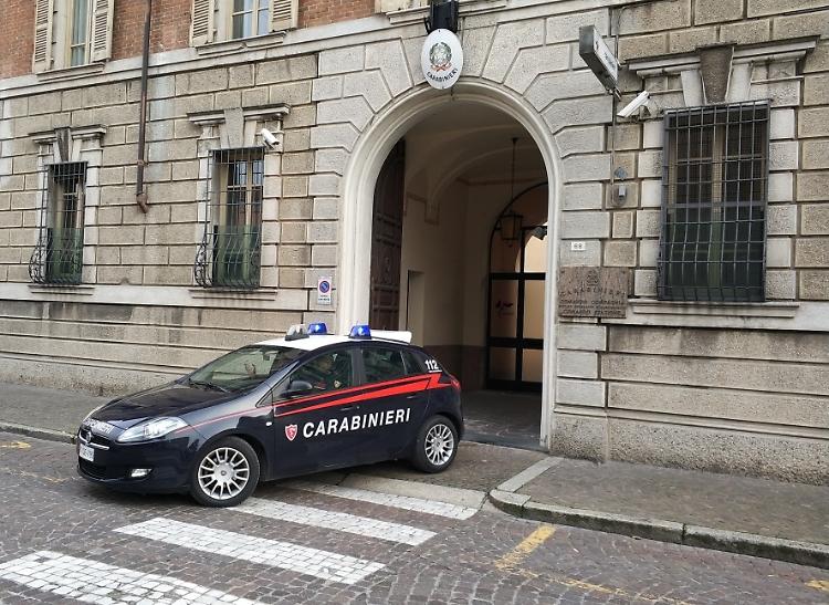 Tiene in casa una doppietta illegalmente, denunciato 49enne