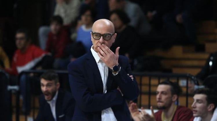 Basket, Juvi Ferraroni e coach Crotti avanti per altri due anni