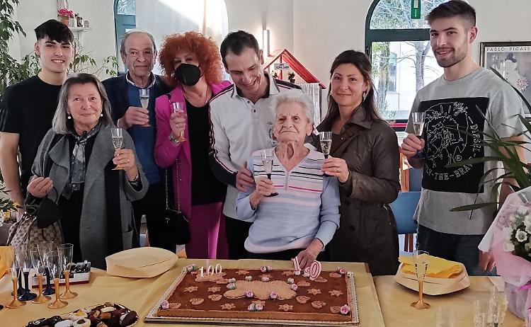 Rosa Biglietti, cento anni e il pensiero per i suoi figli