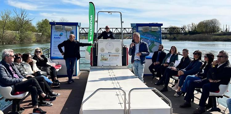 La Capinera diventa un’aula nella natura. Banchi e quaderni a bordo