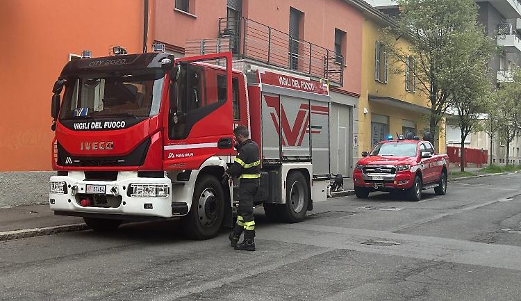 Fuga di monossido, vigili del fuoco e 118 in via Gaspare Pedone