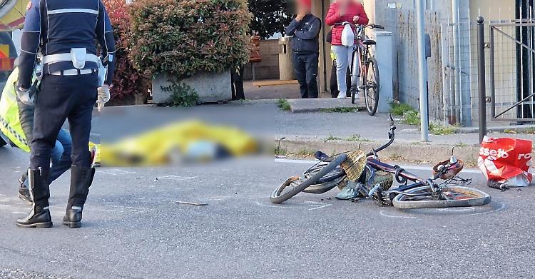 Cade dalla bicicletta e muore sotto un camion: la vittima è Gianpaolo Bedeschi
