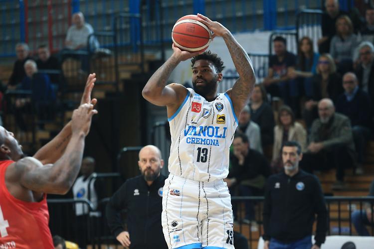 Basket. Il tornado Varnado non piega la Vanoli: Pistoia va ko (85-80)