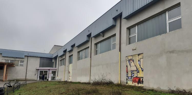 Cantiere al bocciodromo, il Comune: aiuti congelati