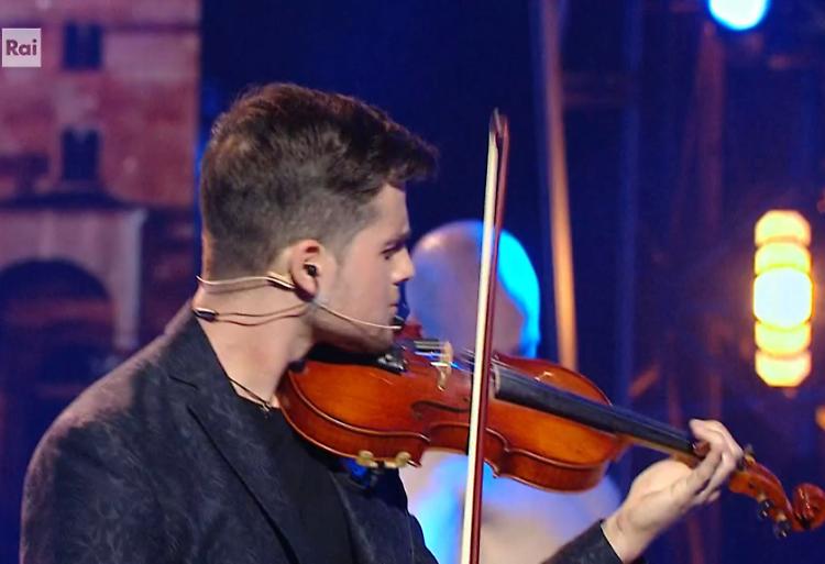  A ‘Dalla strada al palco’ il violinista Isaac sul podio 