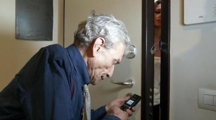 «Papà sono Paolo, mi servono 992 euro», truffa sventata per un soffio