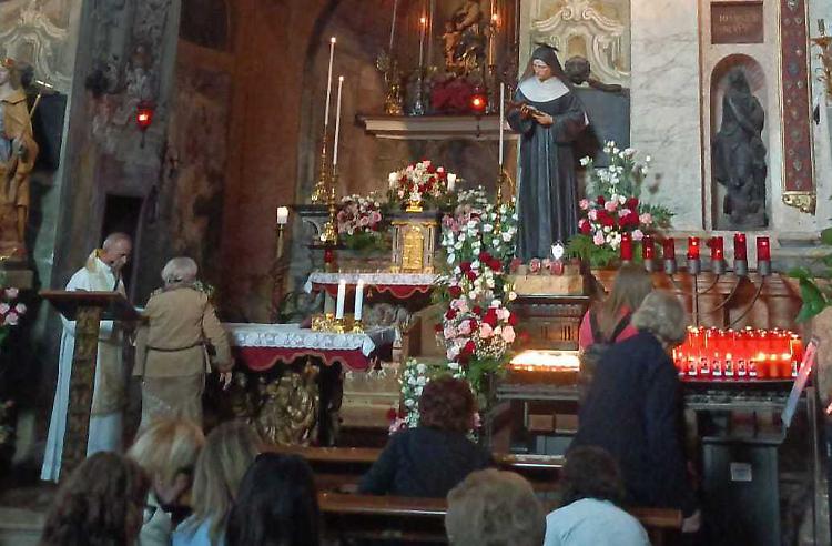 Per la festa di Santa Rita celebrazioni liturgiche, rosario e benedizione delle rose