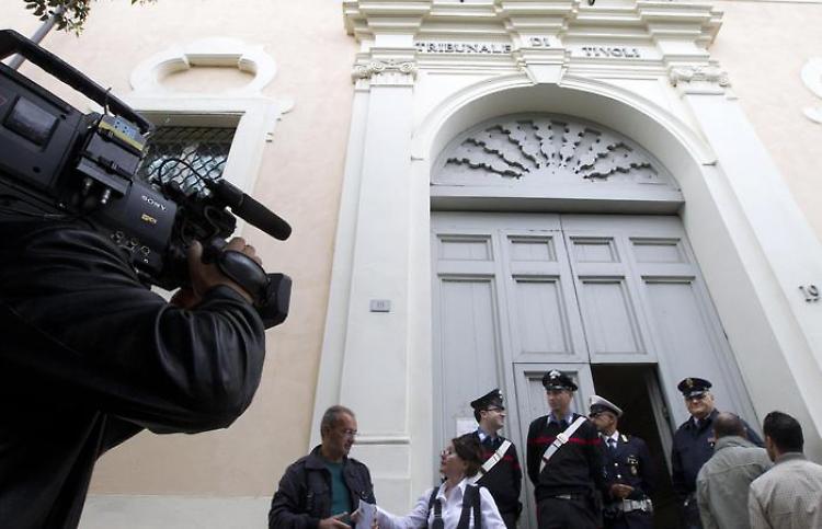 Arrestato un prof di religione accusato di violenza sessuale