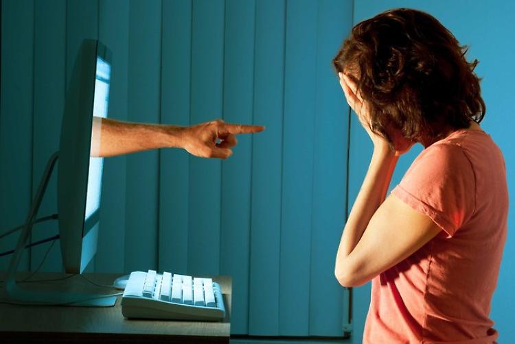 Bullismo, cyberbullismo e dipendenze: prevenire e contrastare