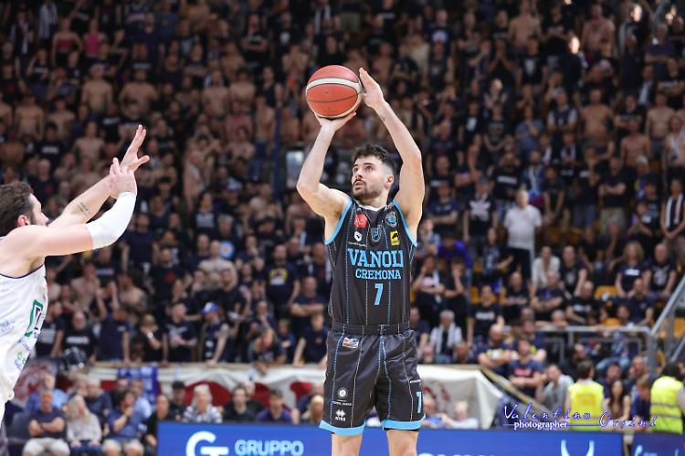 Vanoli, sconfitta amara: Fortitudo vince per un punto ai supplementari (93-92)