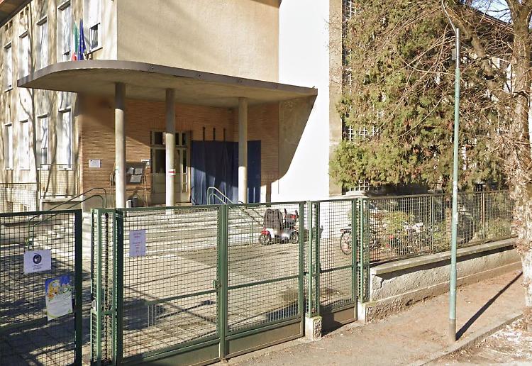 Colta da un malore mentre è a scuola, paura per una 29enne