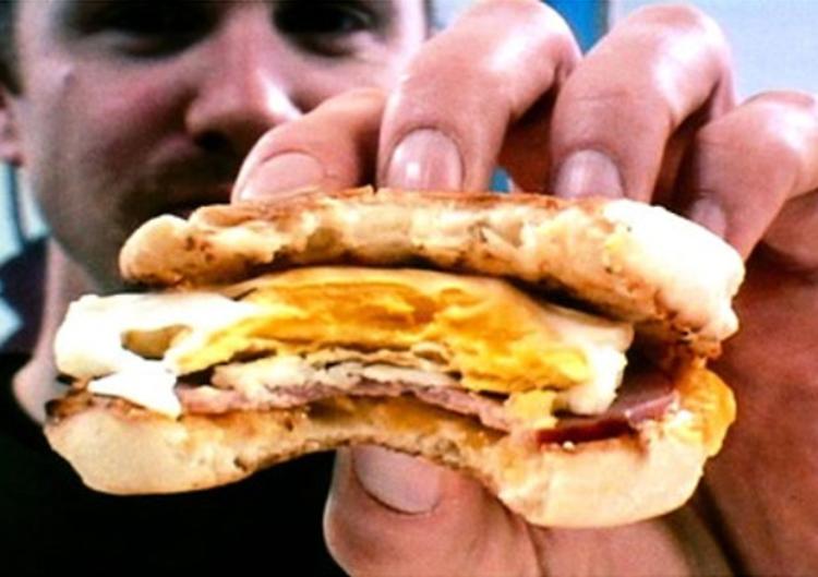 Chi non è mattiniero ha peggiori abitudini alimentari