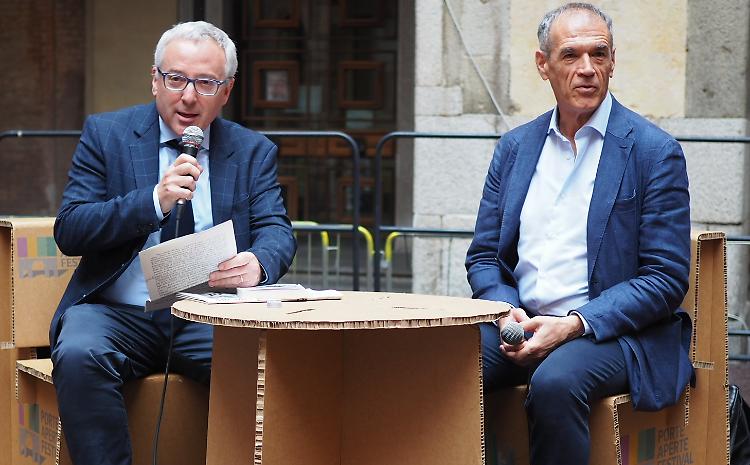 «La crisi dietro l’angolo». Carlo Cottarelli a ruota libera