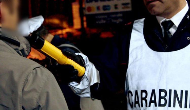 Controlli stradali: denunciati due uomini per guida in stato di ebbrezza