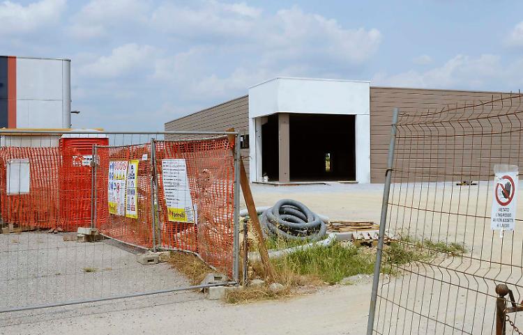 Nuovo supermarket, Badioni: «Non serviva proprio...»