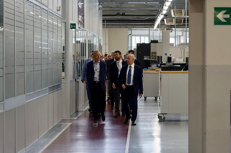 La Ferrari  atterra da Marsilli