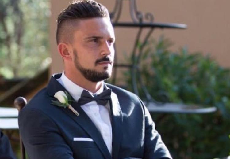 Il doloroso, ultimo abbraccio a Paolo