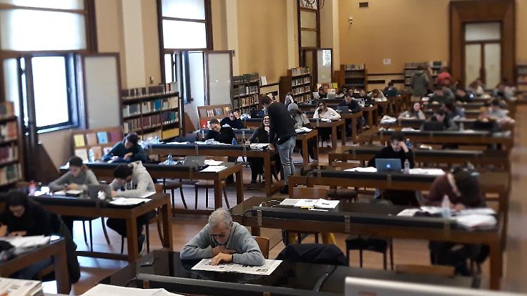 «La Biblioteca statale non è una sala studio»