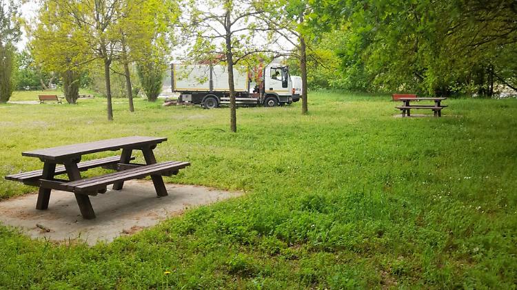 Corepla premia l'impegno 'green' dei cremonesi con i nuovi arredi urbani