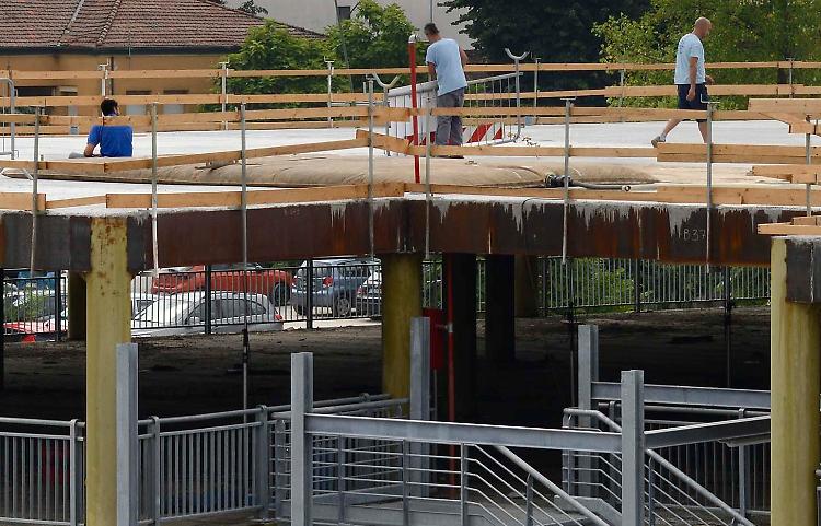 Multipiano in aumento, fatte le prove di carico