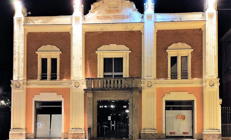 Cinema-teatro chiuso: «Parola al Tribunale»