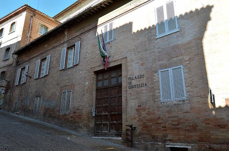 Uccide la cognata, il delirio dell'omicida davanti al gip