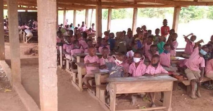 Nuove aule scolastiche per i bambini del Togo