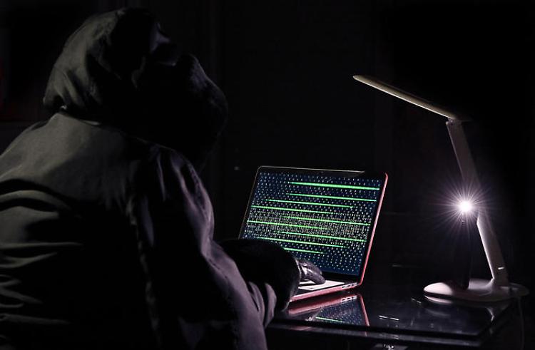  Truffe, i raggiri sui social non si fermano