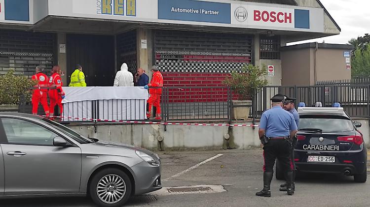 Trovato morto in strada